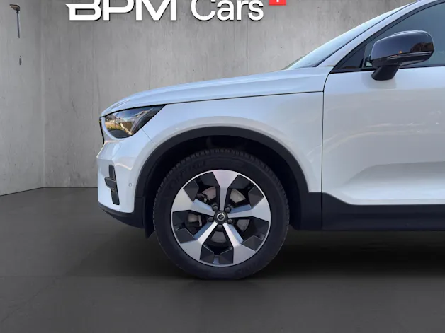 VOLVO XC40 2.0 B3 MH Plus Dark