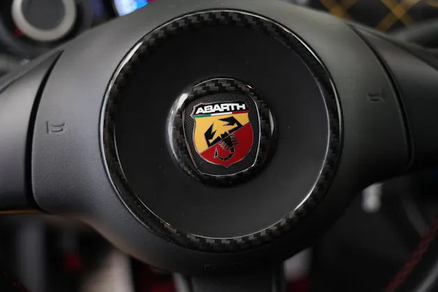 FIAT 695 1.4 16V Turbo Abarth Biposto record *52/133*