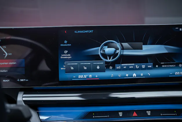 BMW i5 M60 xDrive M Sport Pro / CH-Fahrzeug /Iconic Glow / Panorama-Glasdach