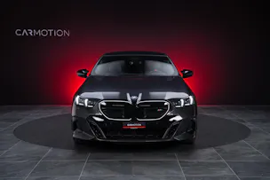 BMW i5 M60 xDrive M Sport Pro / CH-Fahrzeug /Iconic Glow / Panorama-Glasdach