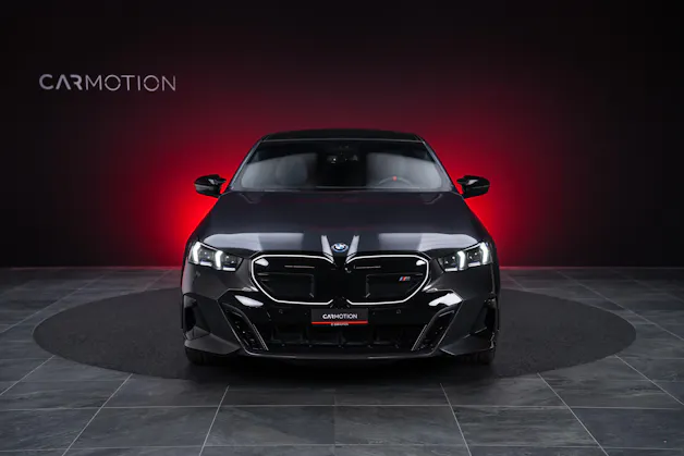 BMW i5 M60 xDrive M Sport Pro / CH-Fahrzeug /Iconic Glow / Panorama-Glasdach