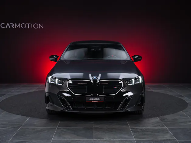 BMW i5 M60 xDrive M Sport Pro / CH-Fahrzeug /Iconic Glow / Panorama-Glasdach