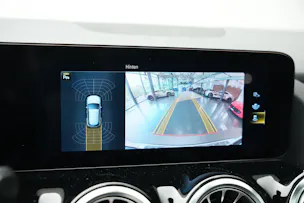MERCEDES-BENZ GLA 250 4Matic AMG Line 8G-DCT *CH-Fahrzeug* *Panorama*