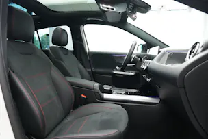 MERCEDES-BENZ GLA 250 4Matic AMG Line 8G-DCT *CH-Fahrzeug* *Panorama*