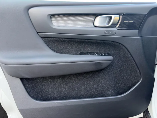 VOLVO XC40 1.5 T5 PiH R-Design
