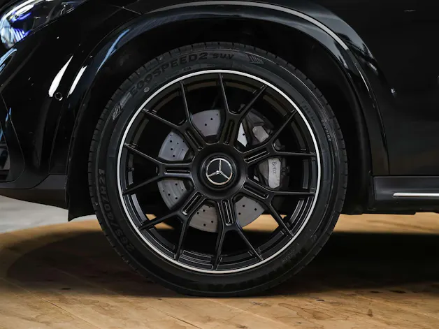 MERCEDES-BENZ GLC 300 d 4Matic 9G-Tronic *ALL BLACK*21" Felgen*Digital LIGHT*AHK*