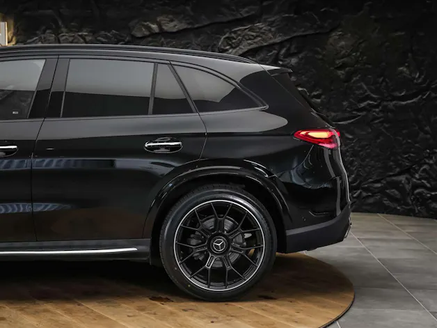 MERCEDES-BENZ GLC 300 d 4Matic 9G-Tronic *ALL BLACK*21" Felgen*Digital LIGHT*AHK*