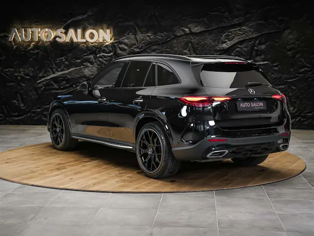 MERCEDES-BENZ GLC 300 d 4Matic 9G-Tronic *ALL BLACK*21" Felgen*Digital LIGHT*AHK*