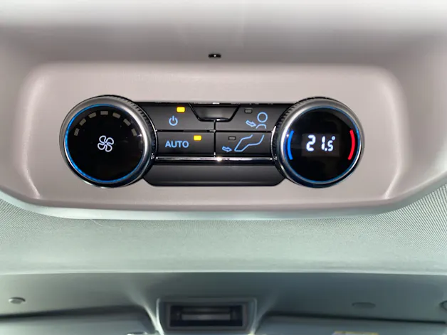 FORD Tourneo Bus 340 L1H1 PHEV TitaniumX