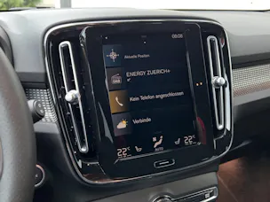 VOLVO XC40 2.0 B4 MH R-Design AWD