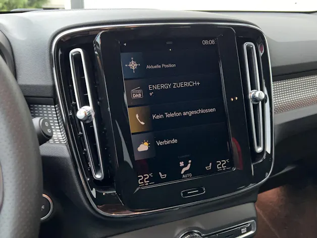 VOLVO XC40 2.0 B4 MH R-Design AWD