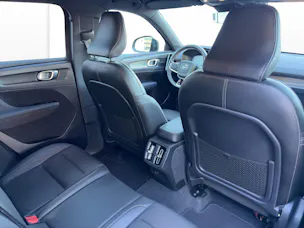 VOLVO XC40 2.0 B4 MH R-Design AWD