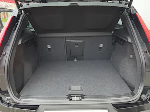 VOLVO XC40 2.0 B4 MH R-Design AWD