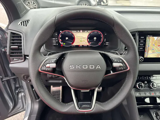 SKODA Karoq 2.0 TSi SportLine 4x4 DSG-Automat
