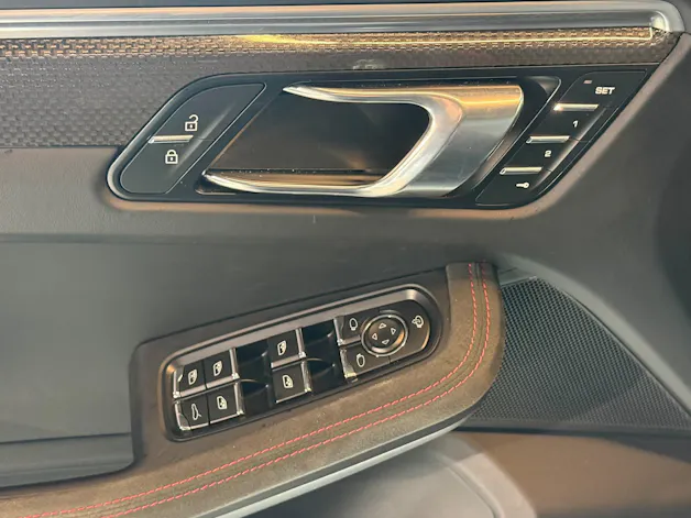 PORSCHE Macan GTS PDK