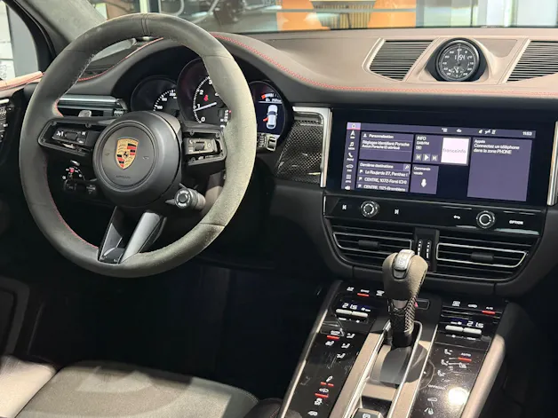 PORSCHE Macan GTS PDK