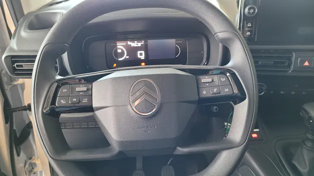 CITROEN Berlingo Van 1.2 Pure Tech 110 s/s Swiss Edition