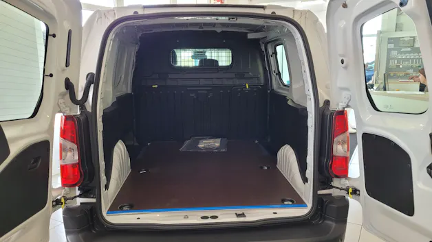 CITROEN Berlingo Van 1.2 Pure Tech 110 s/s Swiss Edition