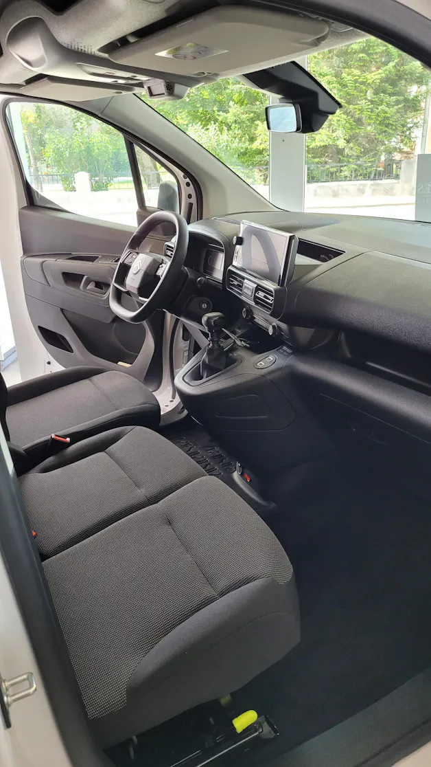 CITROEN Berlingo Van 1.2 Pure Tech 110 s/s Swiss Edition