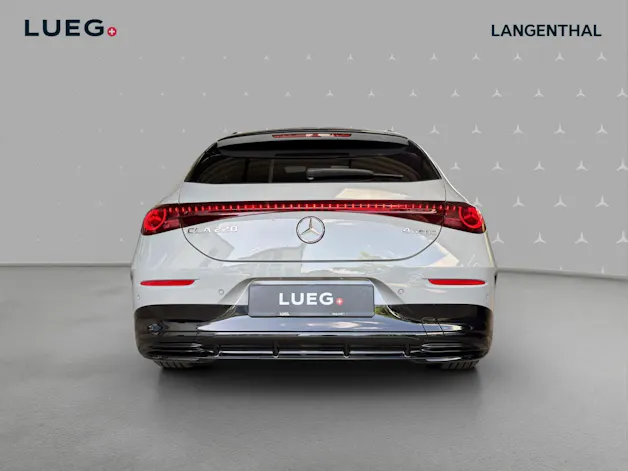 MERCEDES-BENZ CLA Shooting Brake 220 4Matic 8G-DCT