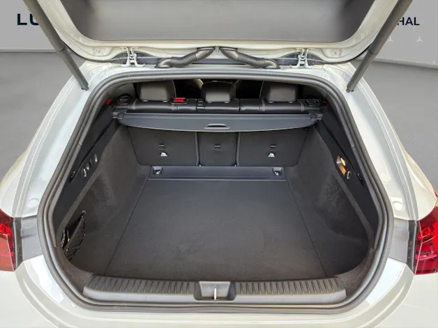 MERCEDES-BENZ CLA Shooting Brake 220 4Matic 8G-DCT