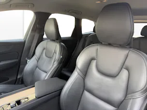 VOLVO XC60 2.0 T6 TE Plus Dark eAWD