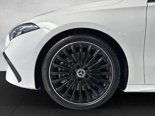 MERCEDES-BENZ A 250 4M AMG W177
