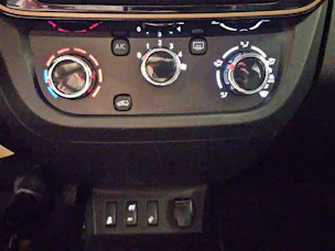 DACIA Spring 27 kWh Electric 65 Extreme