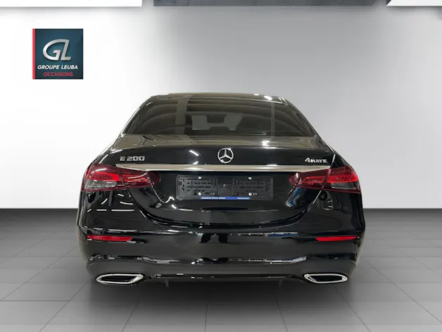 MERCEDES-BENZ E 200 AMG Line 9G-Tronic
