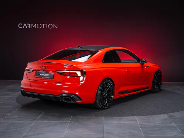 AUDI RS5 Coupé 2.9 V6 TFSI quattro T-Tronic / Carbon Paket / Alcantara-Lenkrad / Bang&Olufsen