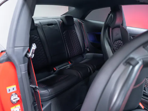 AUDI RS5 Coupé 2.9 V6 TFSI quattro T-Tronic / Carbon Paket / Alcantara-Lenkrad / Bang&Olufsen