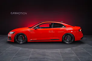 AUDI RS5 Coupé 2.9 V6 TFSI quattro T-Tronic / Carbon Paket / Alcantara-Lenkrad / Bang&Olufsen