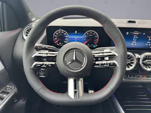 MERCEDES-BENZ GLA-Klasse H247 GLA 250 AMG Line 4matic