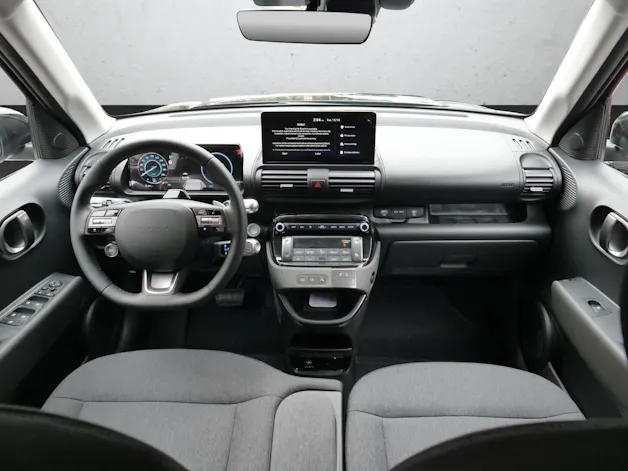 HYUNDAI Inster 49 kWh Electric Amplia