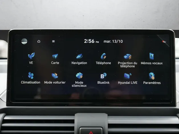HYUNDAI Inster 49 kWh Electric Amplia