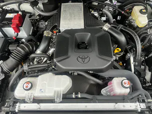 Toyota Land Cruiser 2.8 D 48V Style