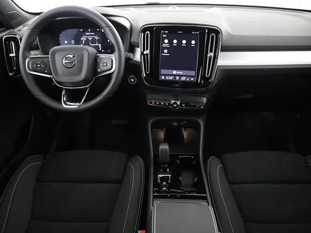 VOLVO XC40 2.0 B4 MH Black Edition