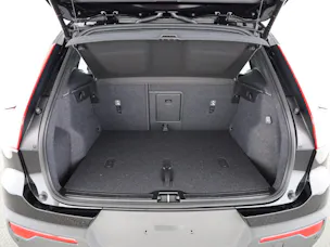 VOLVO XC40 2.0 B4 MH Black Edition