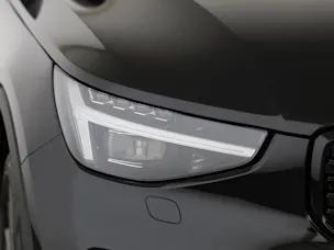 VOLVO XC40 2.0 B4 MH Black Edition