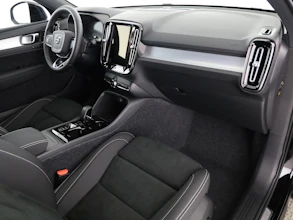 https://vehicle.imgix.net/4501487/6ed7426c-60f0-4eca-bedd-b4eeef817678.jpg