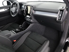Fahrzeugbild VOLVO XC40 2.0 B4 MH Black Edition