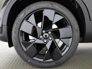 Fahrzeugbild VOLVO XC40 2.0 B4 MH Black Edition