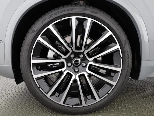 VOLVO XC90 2.0 T8 TE Black Edition AWD
