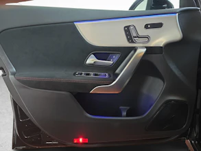 https://vehicle.imgix.net/4501510/3767cf6d-53d3-433a-8ae3-a8100e558007.jpg