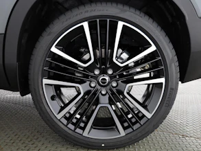 https://vehicle.imgix.net/4501549/0dae4472-4c52-4b00-8d9e-83a4132dbea0.jpg