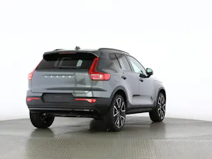 VOLVO XC40 2.0 B4 MH Ultra Dark