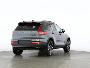 https://vehicle.imgix.net/4501549/341773f1-6e56-47a0-a332-ef782730da32.jpg