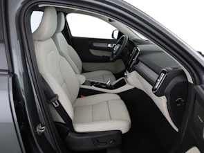 image du véhicule VOLVO XC40 2.0 B4 MH Ultra Dark
