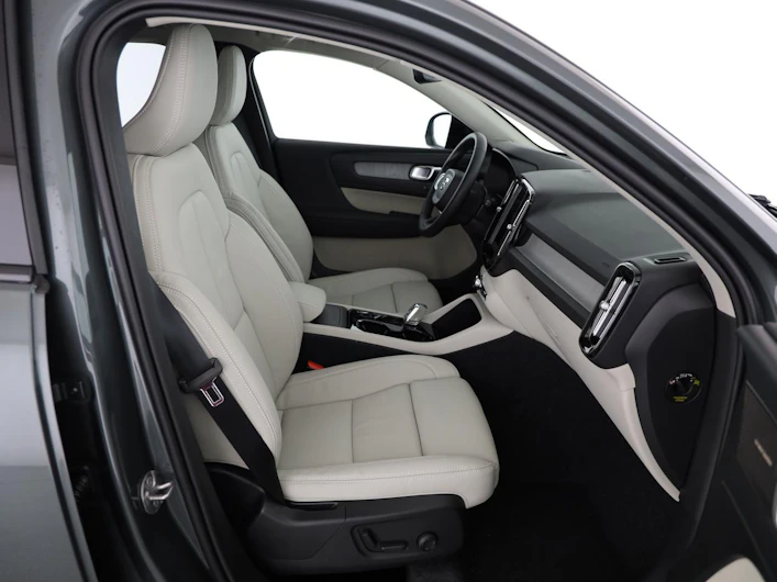 image du véhicule VOLVO XC40