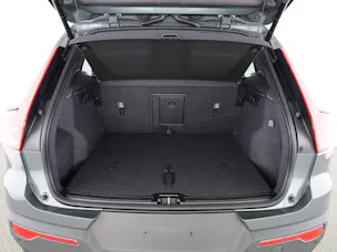 VOLVO XC40 2.0 B4 MH Ultra Dark